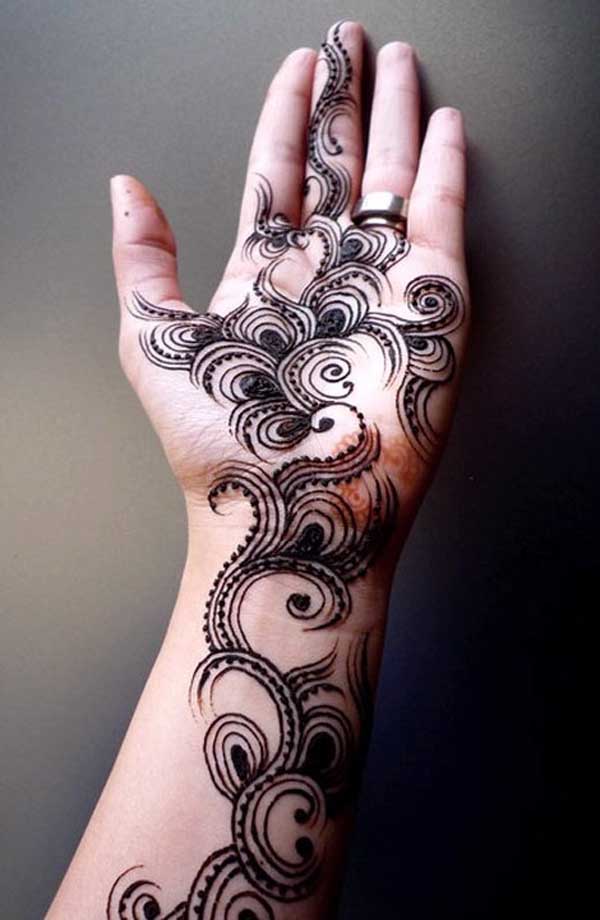 When is mehndi used?