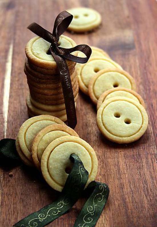 homemade-wedding-favor-ideas-button-cookies