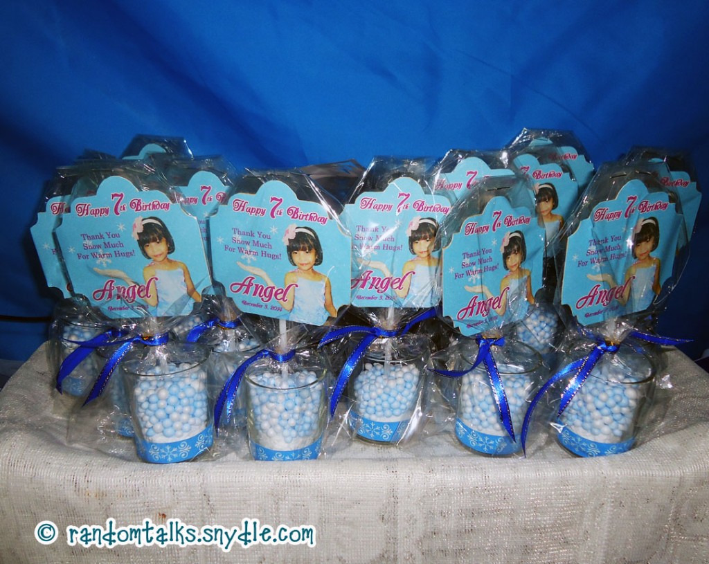 frozen-party-favors