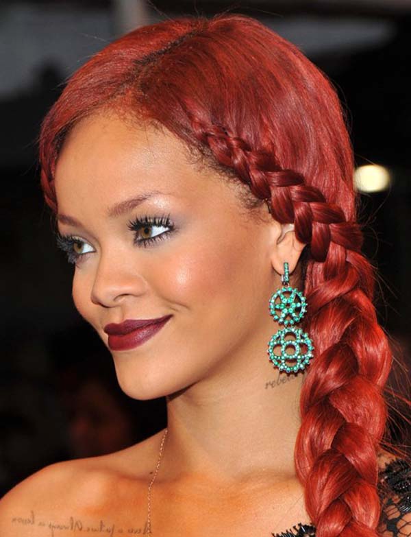 Side-Swept Ombre Crop Job – Best Rihanna Hairstyles