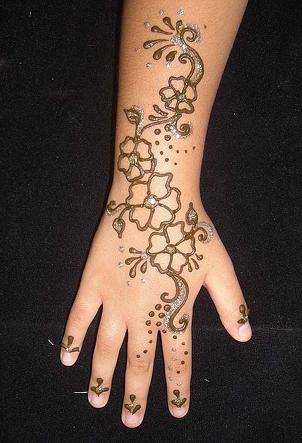 floral mehndi design for beginners