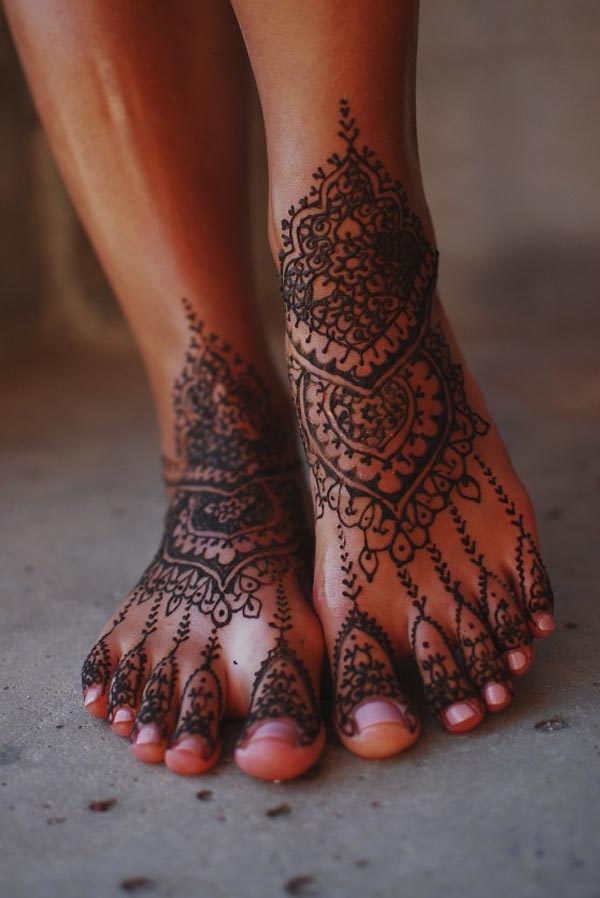 25 Elegant Mehndi Designs for Feet That Will Make You ...