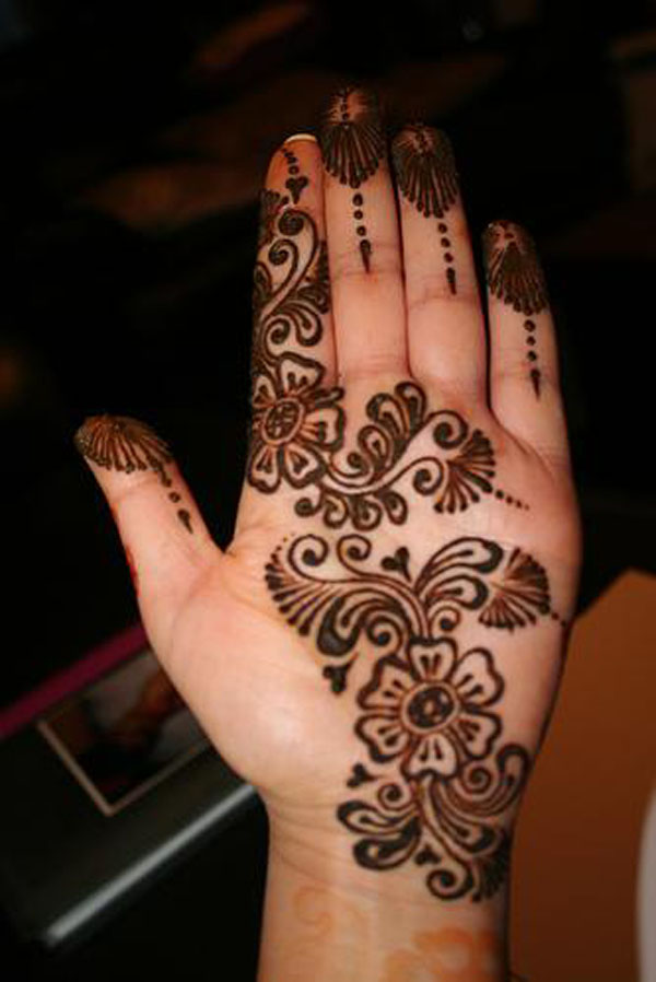 simple mehndi designs for kids